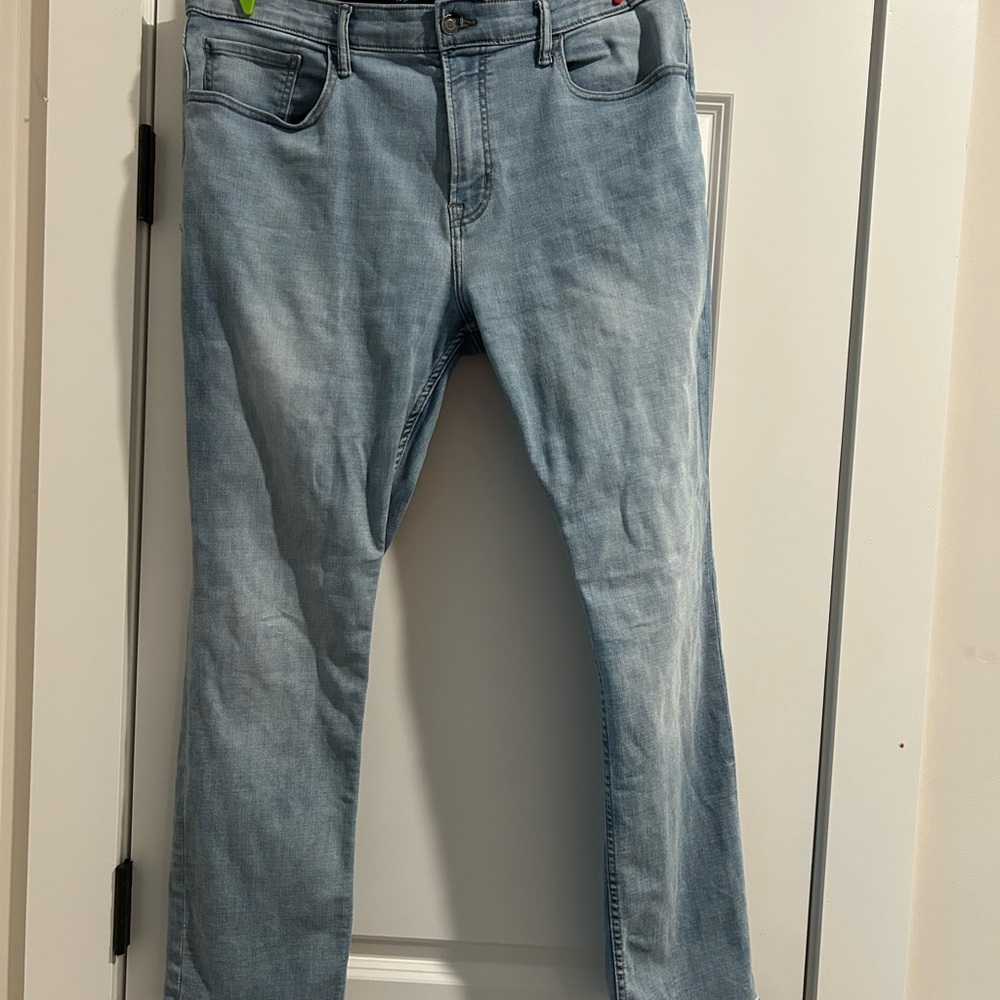 Old Navy Light Blue Slim Leg Men’s Jeans